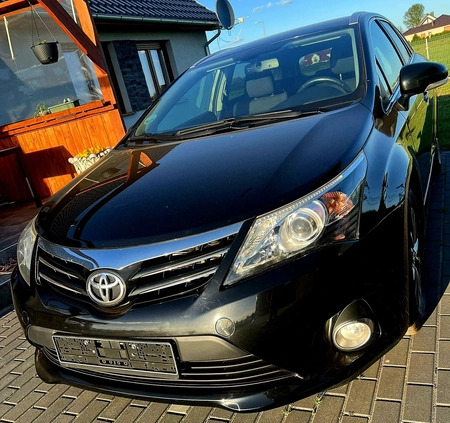 Toyota Avensis cena 33800 przebieg: 216965, rok produkcji 2014 z Sulęcin małe 46